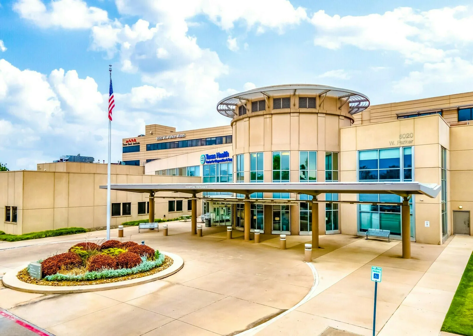 Commercial Roof Repair in the Texas Health Plano Hospital District Commercial Roof Repair in the Texas Health Plano Hospital District